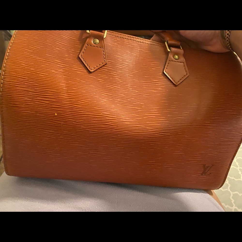 Authentic LV speedy